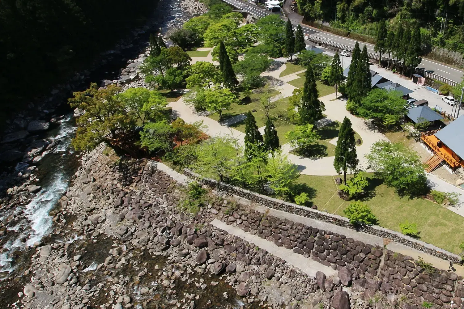 安田川アユおどる清流キャンプ場の1枚目画像