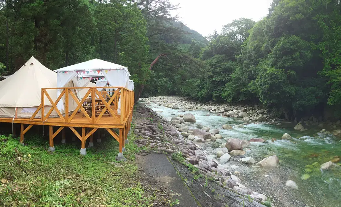 RIVERSIDEGLAMPINGNUTSの3枚目画像