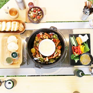 湖畔のプライベートキャンププラン