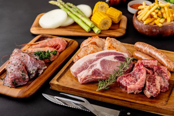 【SURF・TURF BBQ】牛豚鶏シーフード含む贅沢BBQプラン/2.5時間飲み放題