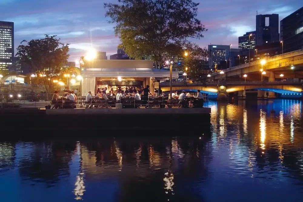 “R” RIVERSIDE GRILL & BEER GARDENの3枚目画像