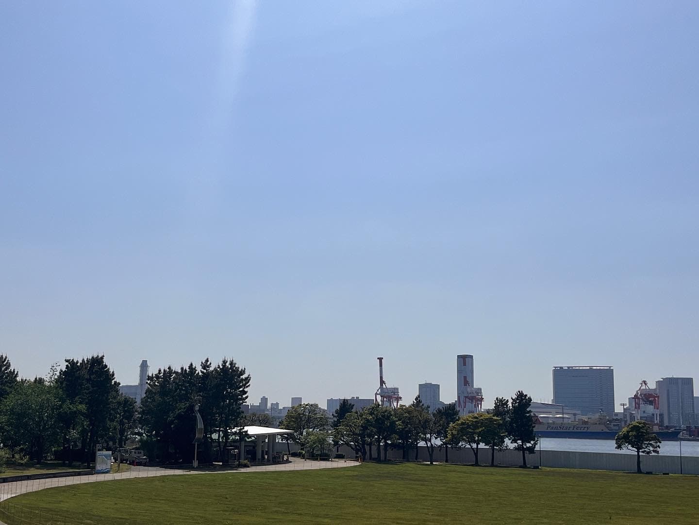 最大480名まで受け入れ可能な大型BBQ場。台場駅から徒歩5分な好立地。