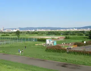 淀川河川公園鳥飼上地区（下流側）BBQエリアの2枚目画像