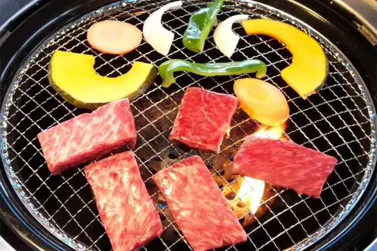 霧の高原の2枚目画像