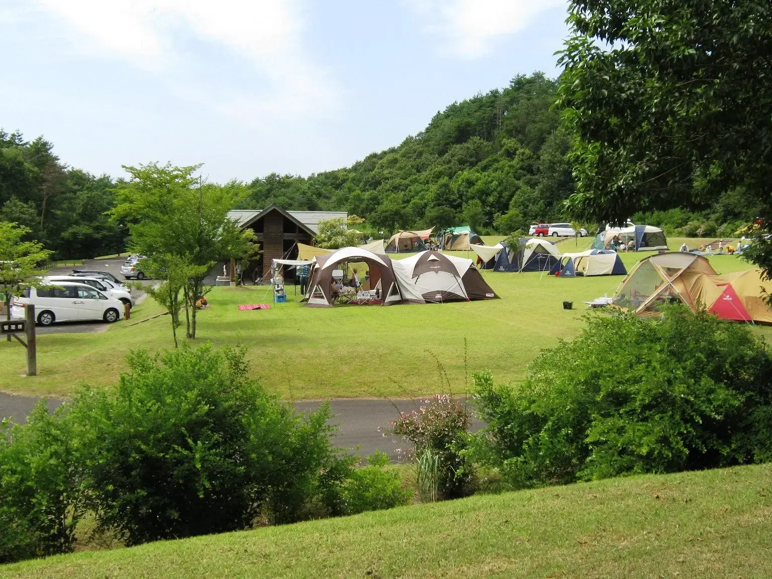 県立中央公園ファミリーピクニックゾーン バーベキュー広場の2枚目画像